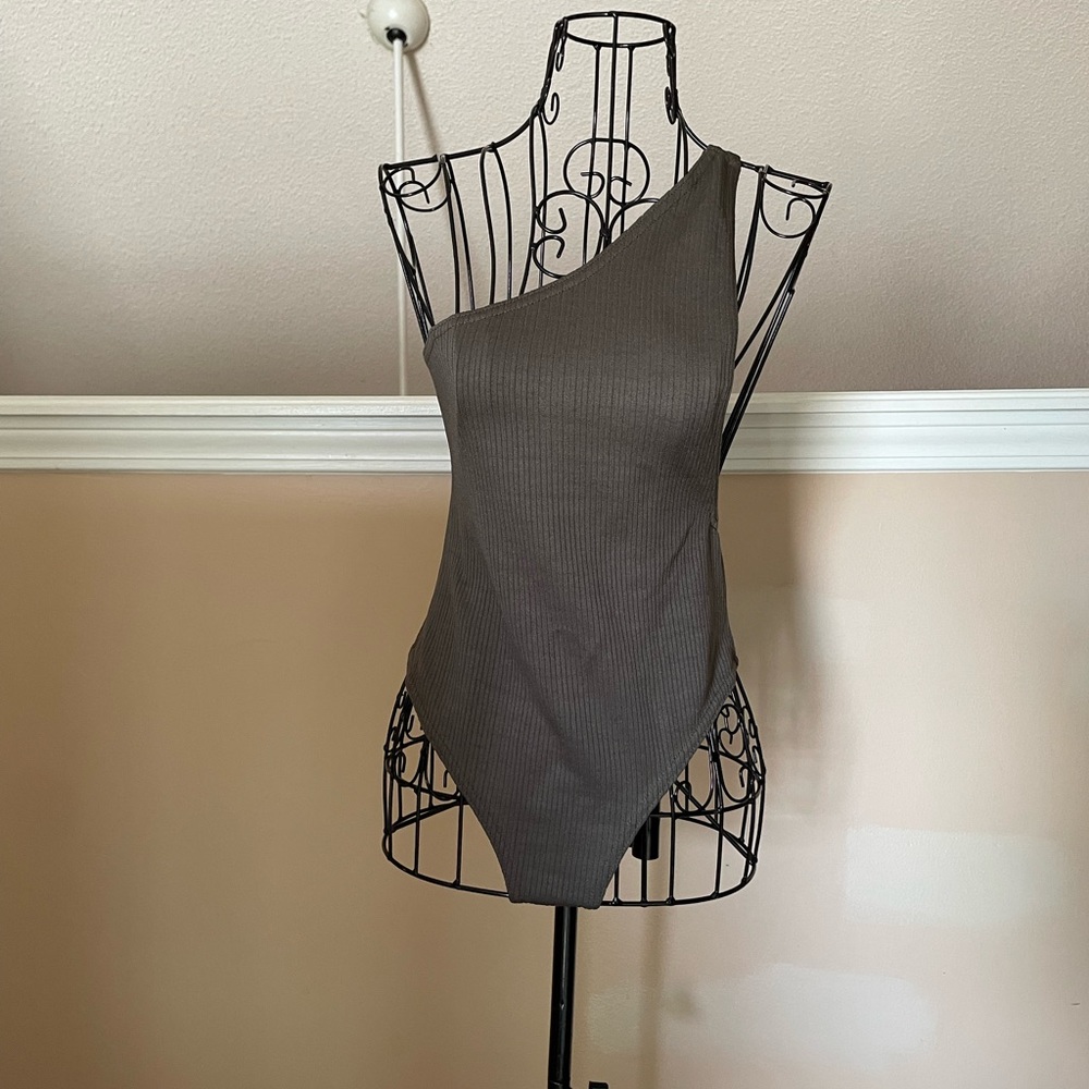 One shoulder green thong bodysuit